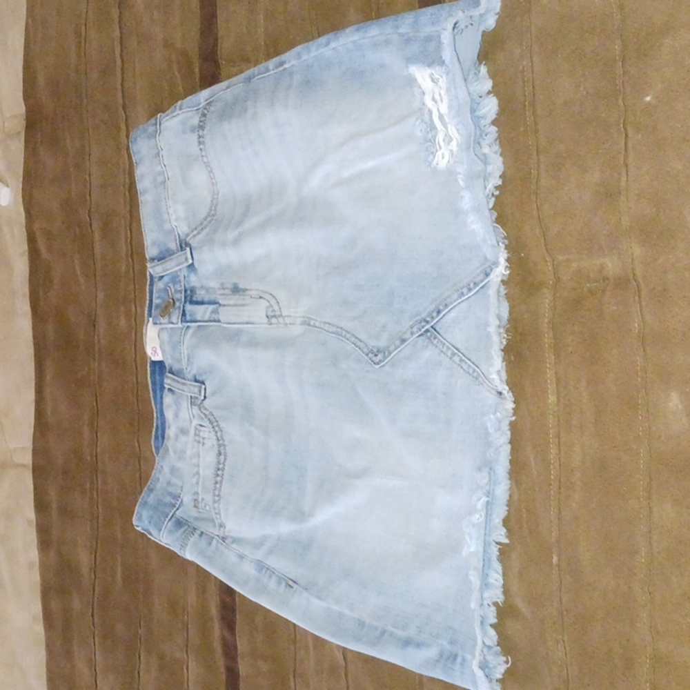 So mini jean skirt